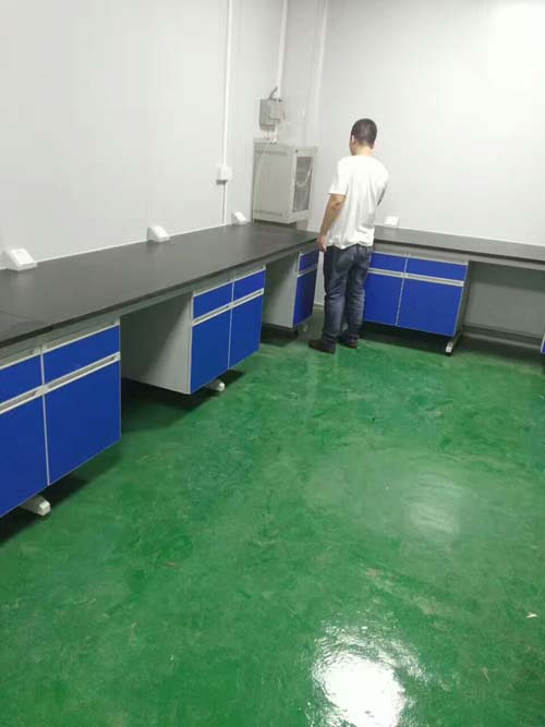 實(shí)驗(yàn)臺(tái)供電系統(tǒng)的穩(wěn)定性和安全性直接關(guān)系到實(shí)驗(yàn)操作的順利進(jìn)行和人員的安全